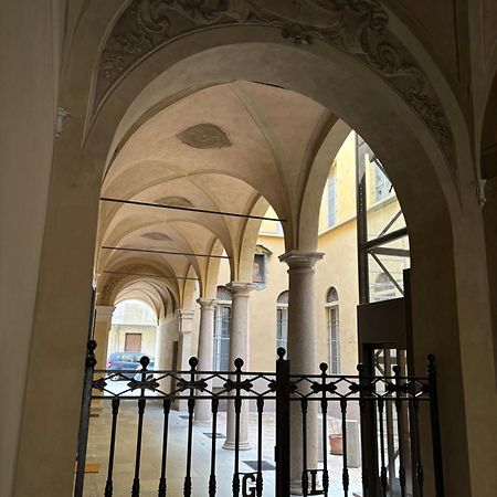Appartamento L'Antica Colonna, In Centro Storico Parma Exterior photo